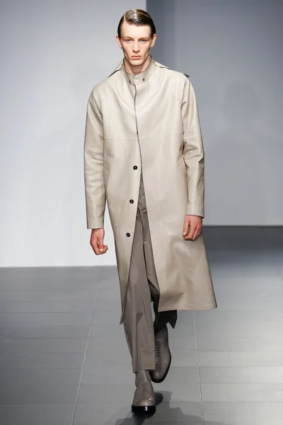 Look 5